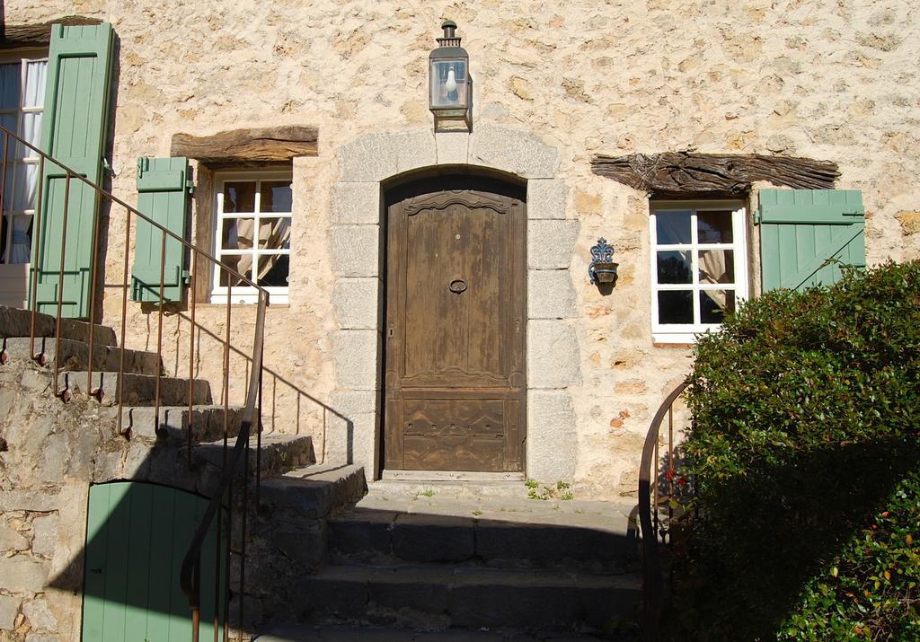 Bed and Breakfast Bergerie Des Suanes Fayence Zimmer foto